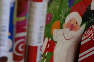 Wrapping paper CC Aunt Owwee 300x199 Wrapping paper CC Aunt Owwee