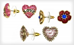 How cute are these Betsey Johnson earnings?