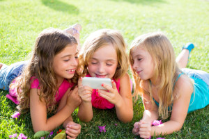 Score $300 worth of free kids apps today! Via Shutterstock.