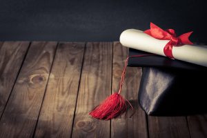 For recent graduates falling into debt is easy, and building up savings is hard. Follow these 13 financial tips for new college grads!