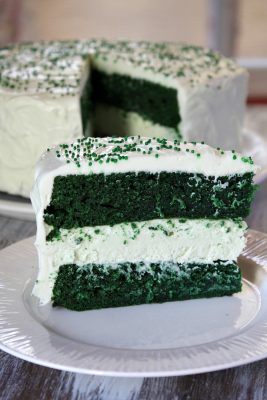 Green-Velvet-Cheesecake-Cake-5