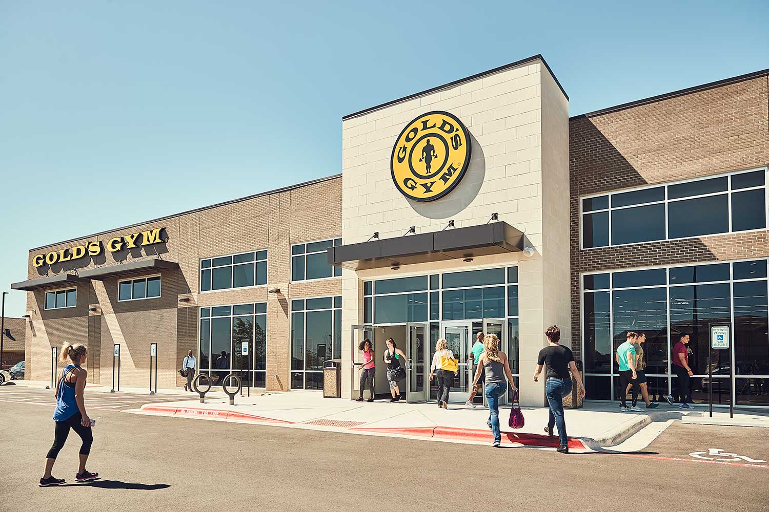 Thursday FreebiesFree Gold’s Gym Guest Pass
